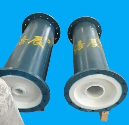 Pipe métallique recouverte de céramique résistante à l'usure pour applications industrielles